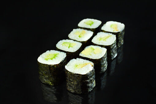 Maki de aguacate